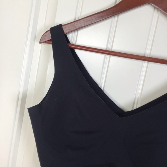 Honeylove LiftWear Tank in Vamp Size Large. - Picture 4 of 8